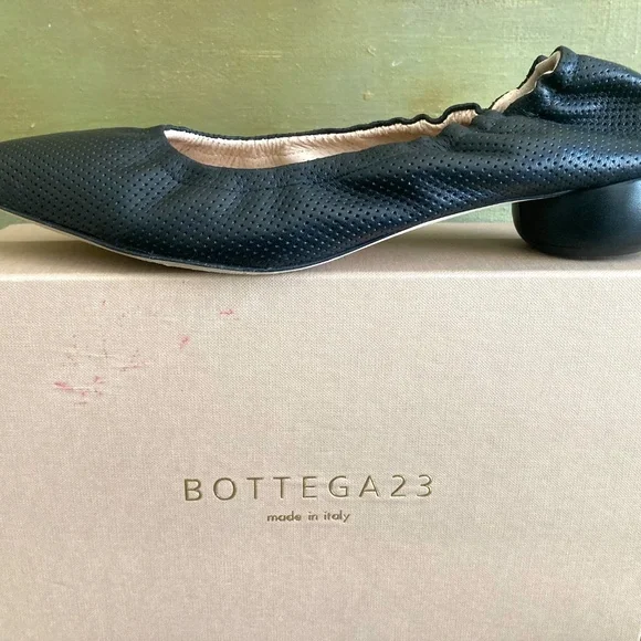 Marilyn’s by Bottega23 Black Perforated Leather Ballet Flats – Made in Italy 🇮 - Picture 8 of 15